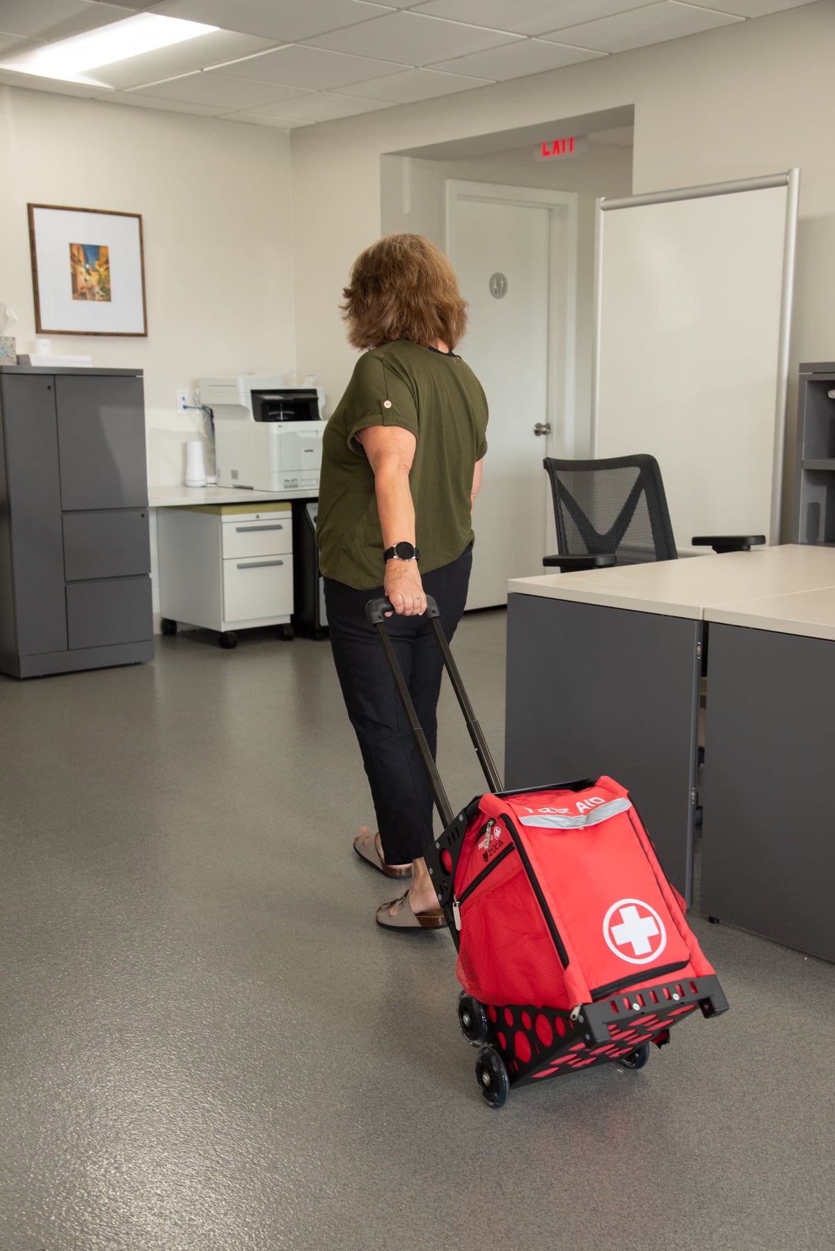 MobileAid® Pro 200 Easy-Roll Trauma First Aid Station