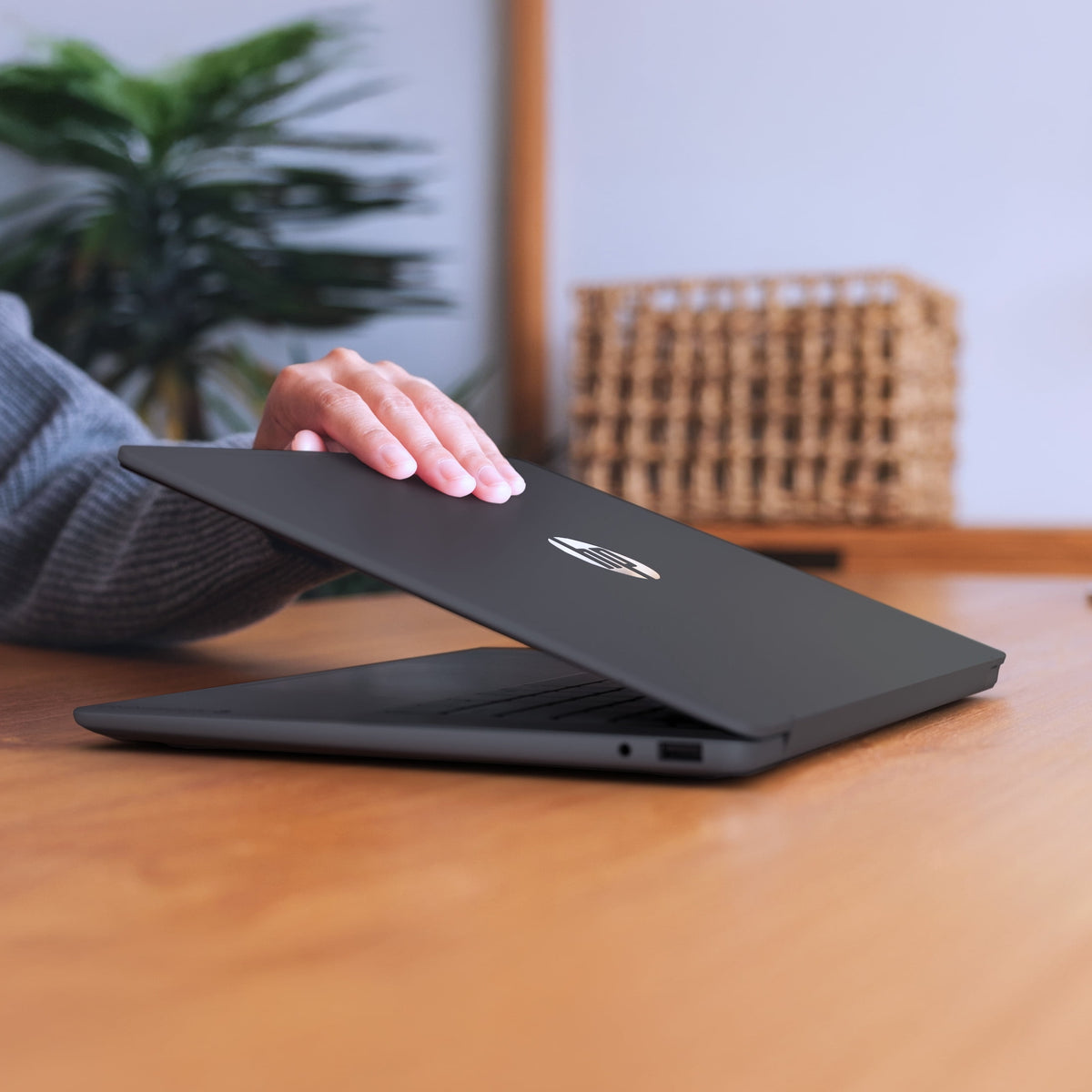 HP OmniBook 3 16 inch 2K IPS Windows Laptop AI PC Intel Core Ultra 7 255U 16GB 1TB SSD Mica Silver