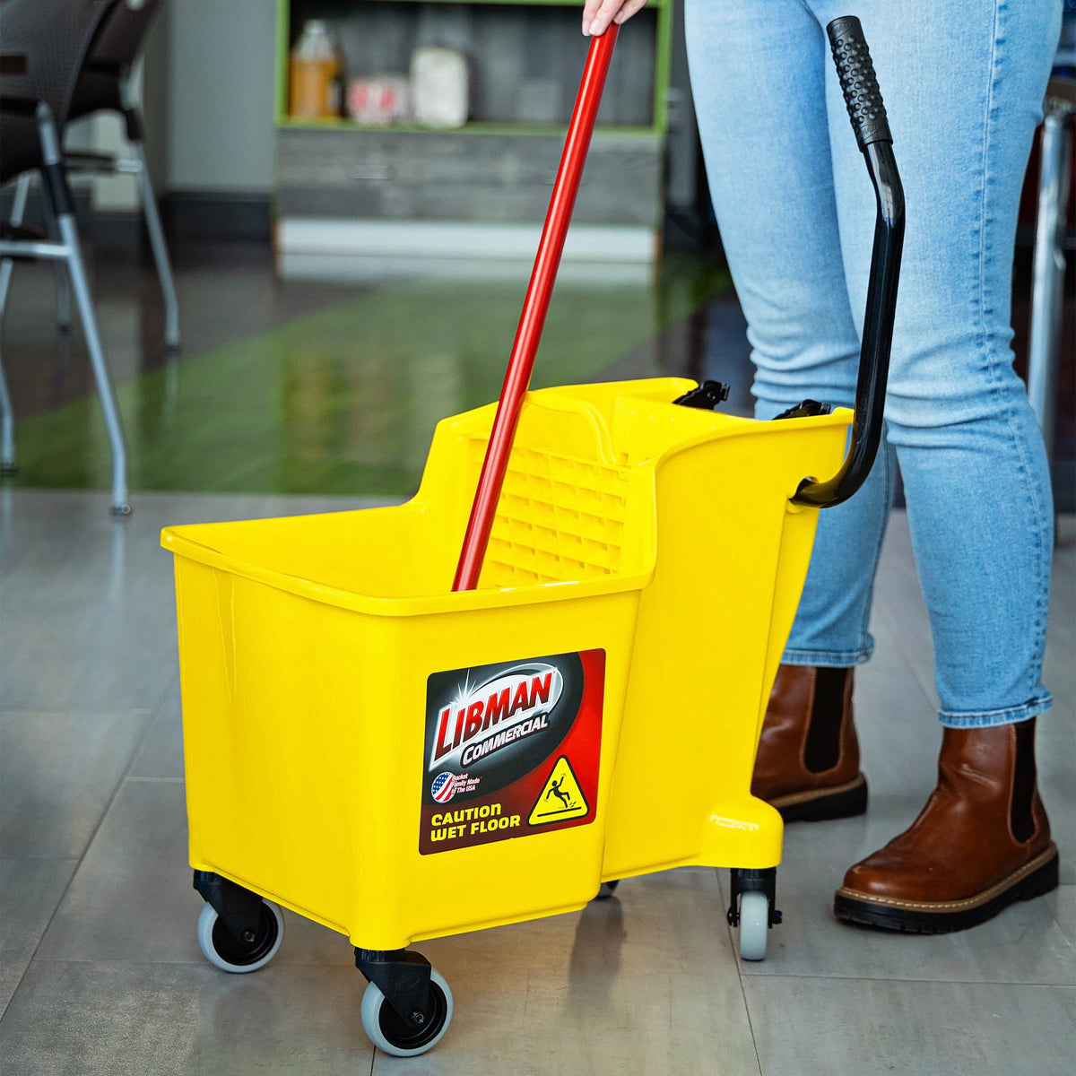 Libman 32 Quart Yellow Polypropylene Bucket & Wringer with Steel Handle
