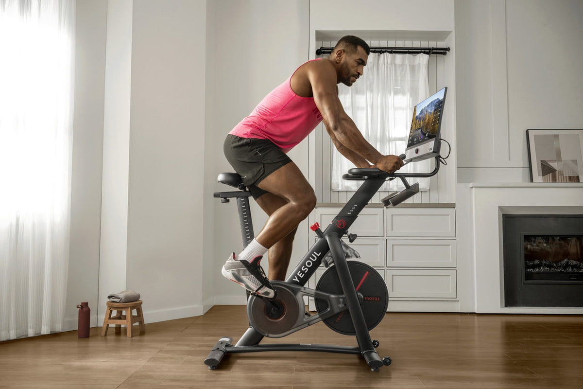 Yesoul - Exercise Bike G1M Plus w/ 1 year unlimit coach subscription, 21.5" HD screen, 6W speakers. real-time data display - Black